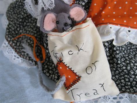 Halloween Mouse With Baby Mouse / Handmade / Vintage Halloween Mouse ...