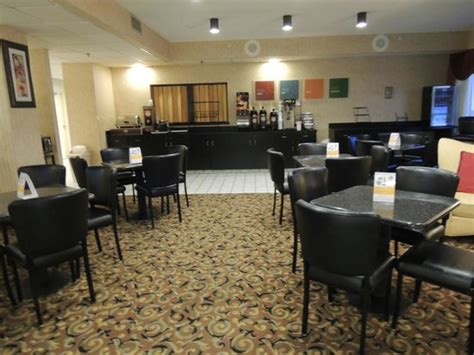 COMFORT INN $110 ($̶1̶2̶3̶) - Prices & Hotel Reviews - Ebensburg, PA