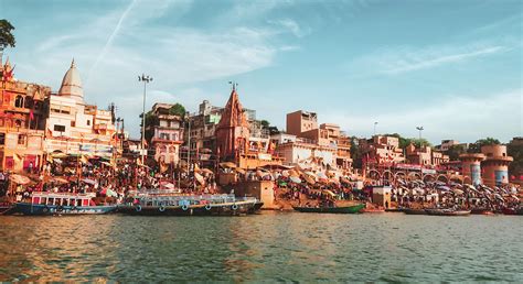 Walking by The Famous Ghats of Varanasi - Sam India Tour