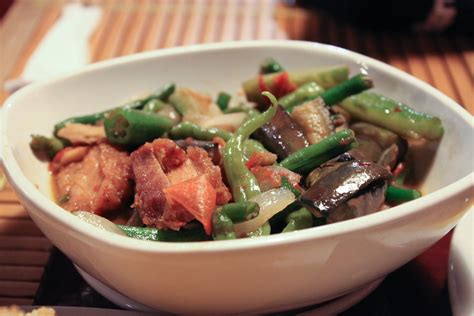 Pinakbet with Bagnet at Kusina Felicitas | Karla Vanessa Redor | Flickr