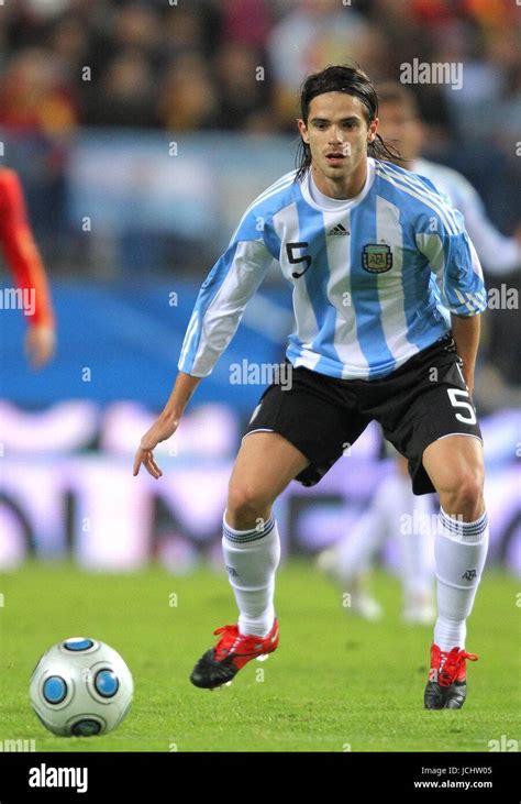 FERNANDO GAGO ARGENTINA & REAL MADRID SPAIN V ARGENTINA ESTADIO VICENTE ...