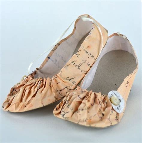 Baletas-Ballets flats. Artista Jennifer Collier #Reciclaje #Arte Ballerina Slippers, Ballet ...