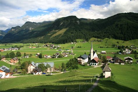 Gosau, Austria [3000x2000] : r/VillagePorn