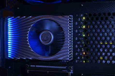 Intel’s Xe DG2 graphics to get 512 EUs and AMD-rivalling shader power ...