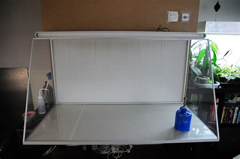 Laminar flow hood DIY - an album on Flickr