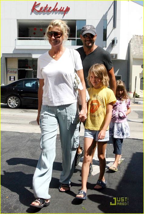 Faith Hill Brings Christmas Early: Photo 1254491 | Photos | Just Jared ...