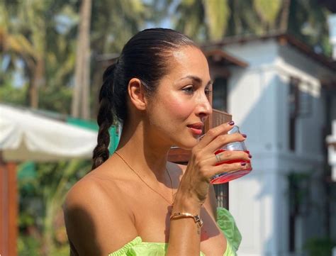 Not Tea, Malaika Arora Sips On This Detox Drink Every Morning - India's ...