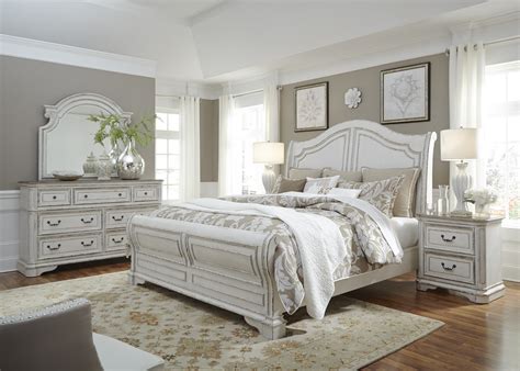 Magnolia Manor Antique White Sleigh Bedroom Set from Liberty | Coleman Furniture