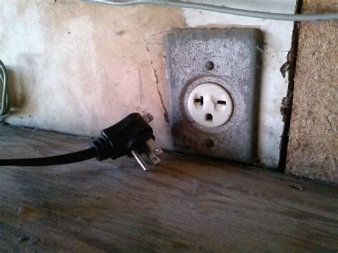 electrical - How can I connect a 120V washer to a 240V circuit? - Home Improvement Stack Exchange