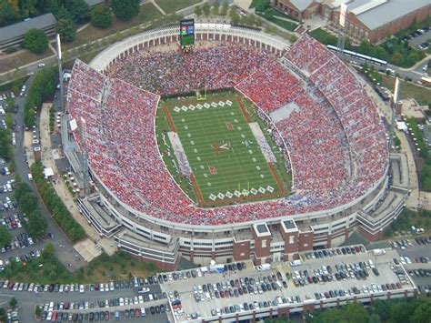 Rick Lay's NCAA Football Uniform Reviews: Top 10 FBS stadiums I'd like to visit