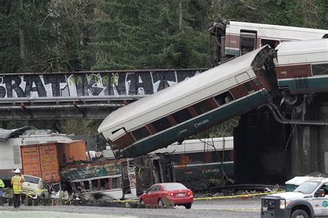 Engineer: Amtrak neglected training before 2017 derailment