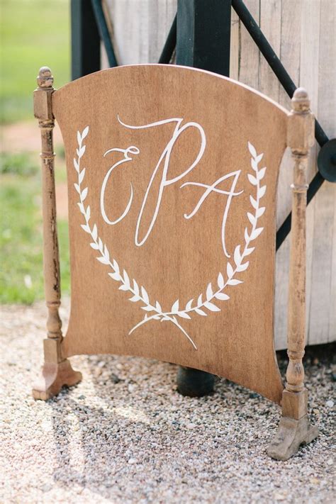 A monogram theme wedding - 15 Ways to Use Monograms