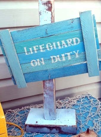 DIY Beach Signs Made from Recycled Wood