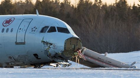 Air Canada Flight 624: Plane cabin floor 'punctured' during crash landing - Nova Scotia - CBC News