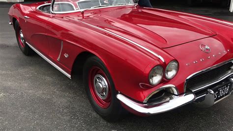 Honduras Maroon 1962 Chevrolet Corvette