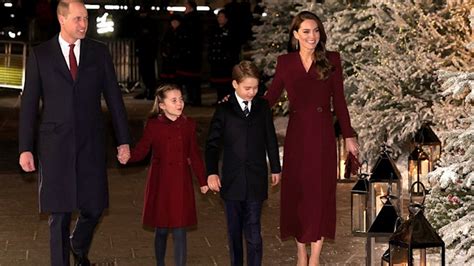 Kate Middleton, Meghan Markle and more royal 2022 Christmas cards from around the world | HELLO!