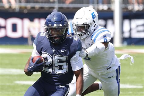 UConn football earns the win over CCSU, 28-3 - The UConn Blog