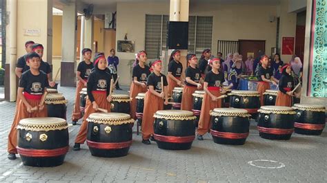 Persembahan Gendang Cina - Majlis Anugerah Kecemerlangan Akademik SKSBU 2018 - YouTube