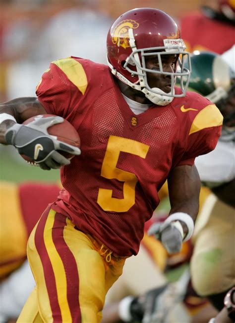 NCAA Football: Should Reggie Bush get his Heisman Trophy back?