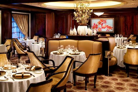 The Complete Guide to Dining Options on Celebrity Cruises | Celebrity Cruises