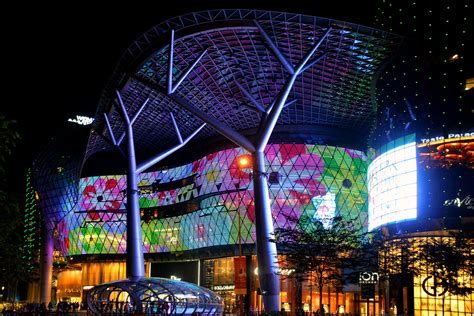 ION Orchard | The LED lights of the ION Orchard facade | Choo Yut Shing ...