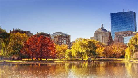 4 Reasons Why Fall is the Best Time to Visit Boston - HI USA