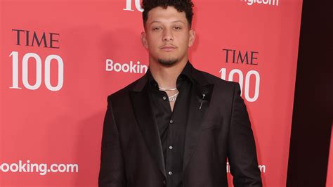 Patrick Mahomes Addresses Body-Shaming Comments: 'I Don't Have Abs'