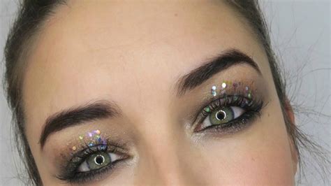 Glitter Eye Tutorial With Lisa Potter-Dixon | Glamour UK