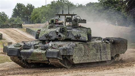 British Troops • Challenger 2 Tank • Live Fire Display • Latvia 2020 | Tanks military, Army ...