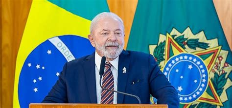 Lula sanciona lei que estabelece Orçamento para 2024, com veto para calendário de emendas - Metro 1