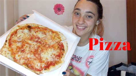 ASMR Eating Pizza ^.^ | Eating Sounds - YouTube