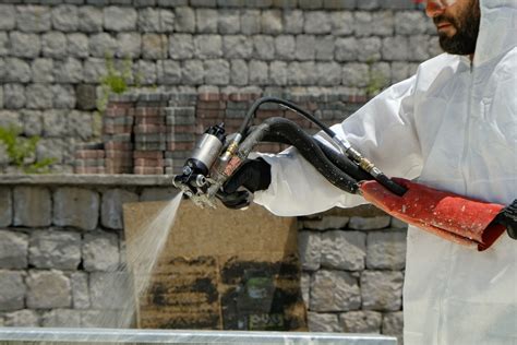 Why Should Homeowners Consider Spray Foam Insulation?