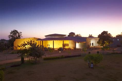 Hotels in Pench National Park in India | National parks, Hotel, Resort