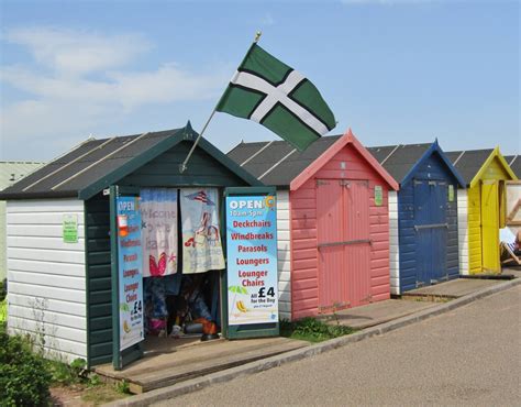 Dawlish Warren - Beach Huts © Colin Smith cc-by-sa/2.0 :: Geograph Britain and Ireland