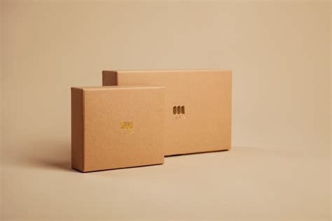 Why is Cardboard Packaging Better than Plastic? - News Anyway