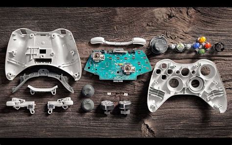 Xbox 360 circa. 2005 | Game controller, Video game controller, Game controllers