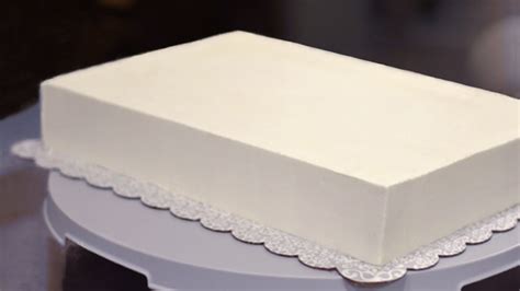 How to Frost a Half Sheet Cake - YouTube