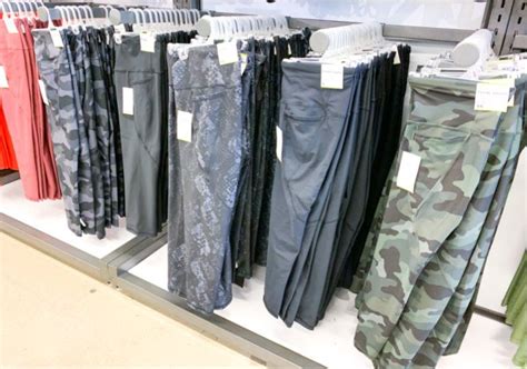 Old Navy Activewear Sale! 50% Off leggings, tops, and more!