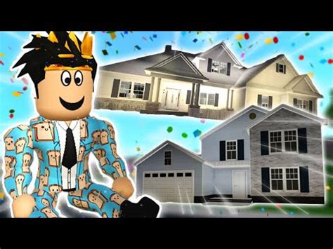 looking for houses to build in bloxburg from roblox GREENVILLE... big ...