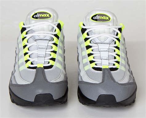 Nike Air Max 95 3M Neon - Sneaker Bar Detroit