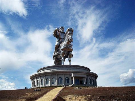 Genghis Khan Statue | Series 'The most grandiose statues and monuments' | OrangeSmile.com