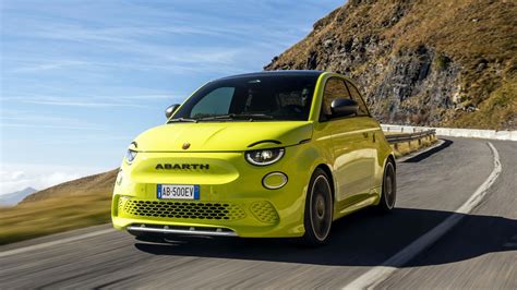 New 2023 Abarth 500e electric hot hatch unveiled with 152bhp | Flipboard