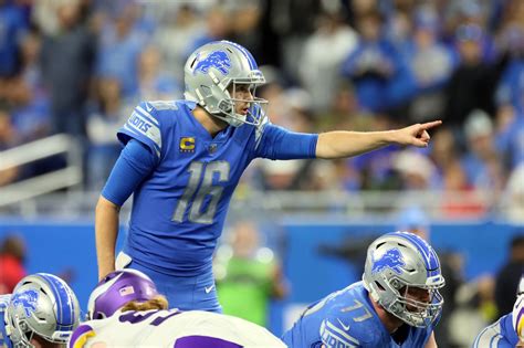 Lions to pass on QB?