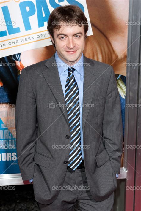 Derek Waters arrives at the world premiere of Hall Pass – Stock Editorial Photo ...