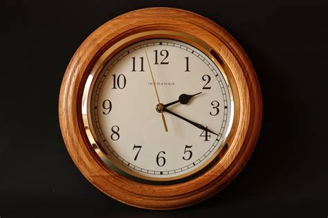 Brown Wooden Framed Clock Showing 2:19 · Free Stock Photo