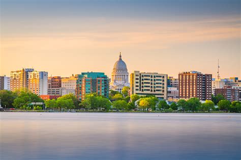 Madison Wisconsin Usa Downtown Skyline Stock Photo - Download Image Now ...