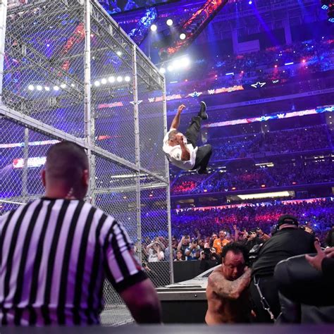 Shane McMahon vs. The Undertaker - Hell in a Cell: photos | Shane mcmahon, Undertaker, Wrestlemania