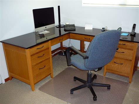 White Oak L Shaped Desk - FineWoodworking