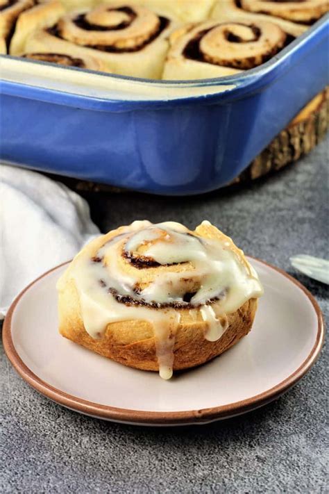 Brioche Cinnamon Rolls - Mangia Bedda