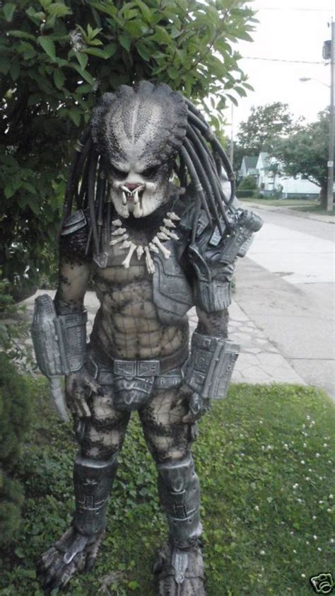 Full Predator costume: Perfect Halloween Costume Idea | Spicytec ...